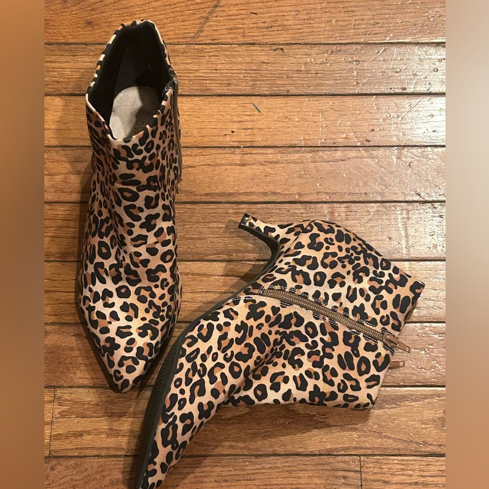 JD Williams Leopard Print Ankle Boots size 7E